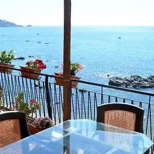 3* Affittacamere Teocle